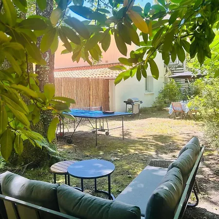 Ferienhaus Lacanau, 6 Personnes, A Cote Du Lac, Sous Les Pins Au Calme *